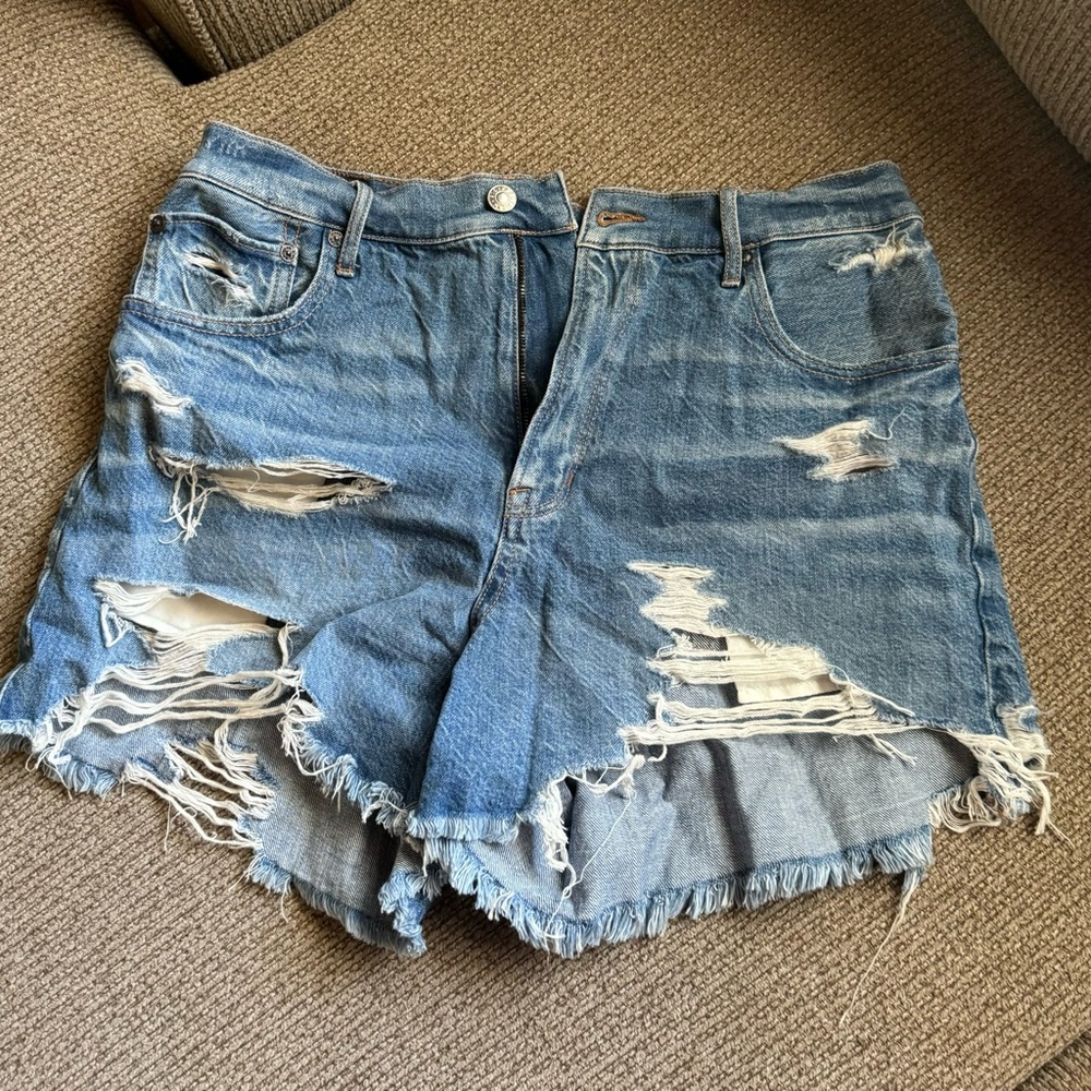 American Eagle Highest Rise 90’s Boyfriend Shorts